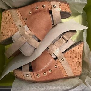 NWT Antelope Tan and Cream Wedge Sandals